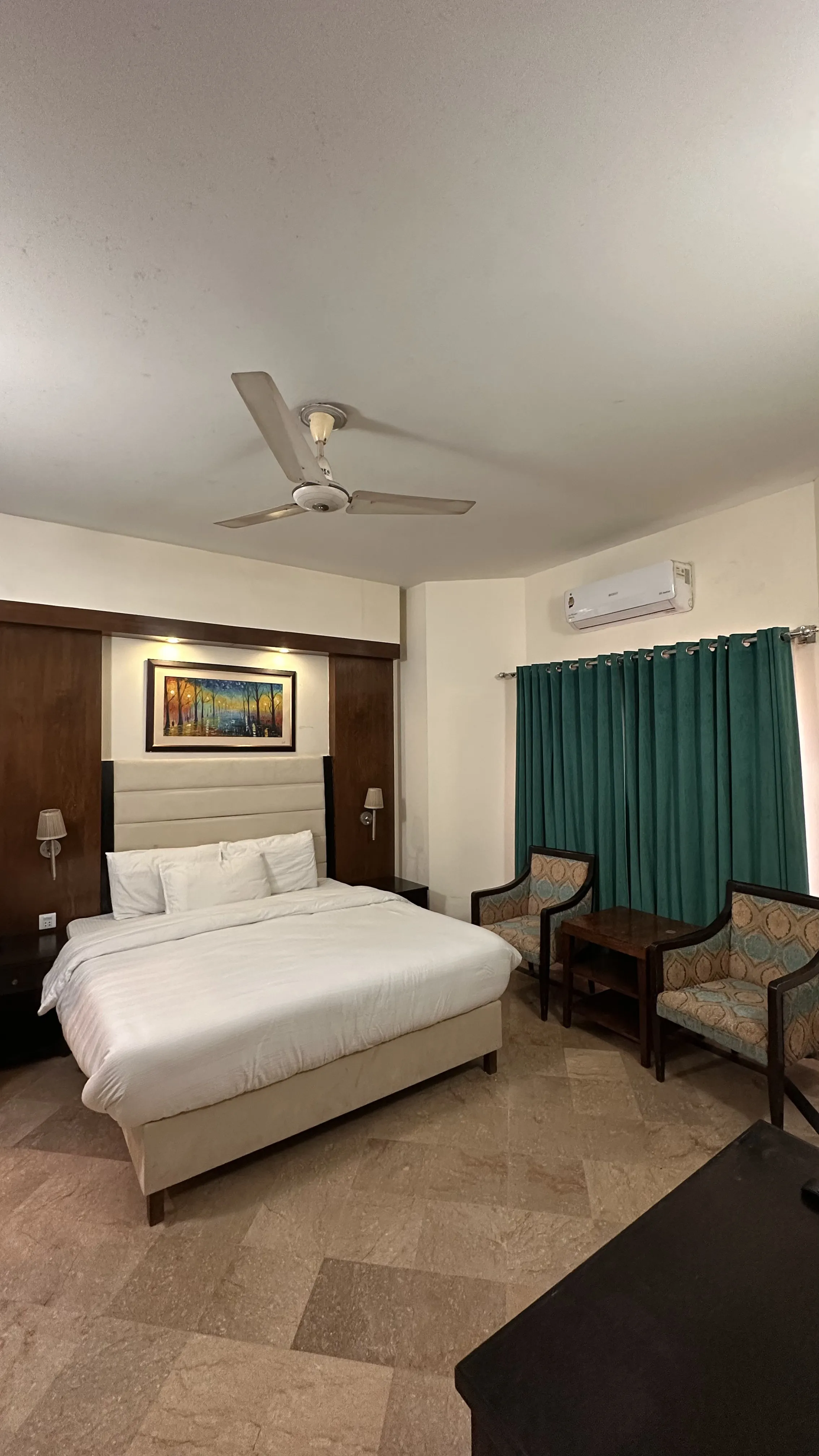 Budget Room